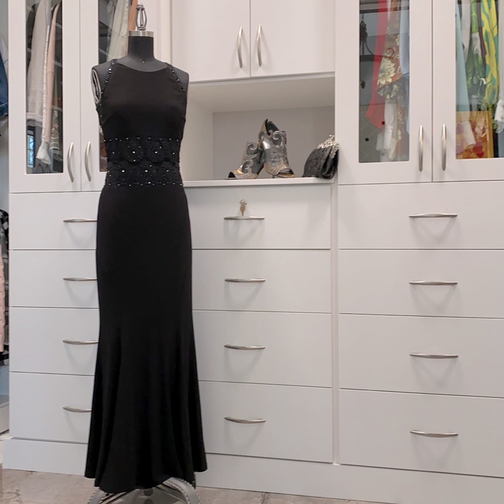 Formal gown - Picture 11 of 16
